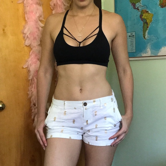 Old Navy Pineapple 🍍 White Shorts - Picture 2 of 4